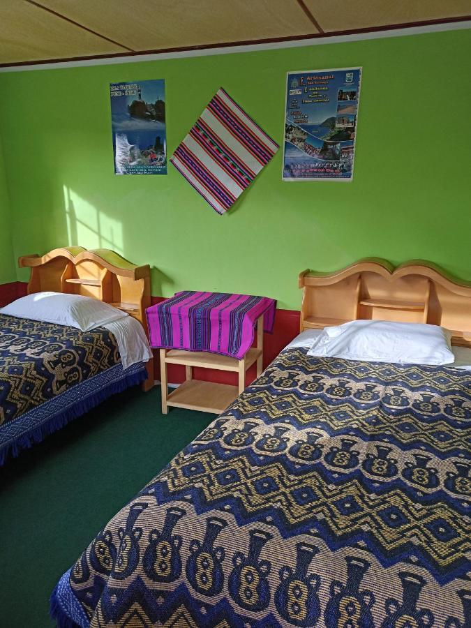 Hotel Taquile Familia Celso Huillanopampa Zewnętrze zdjęcie